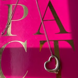 Tiffany & co Elsa Peretti LARGE
Open Heart Pendant 30 inch chain